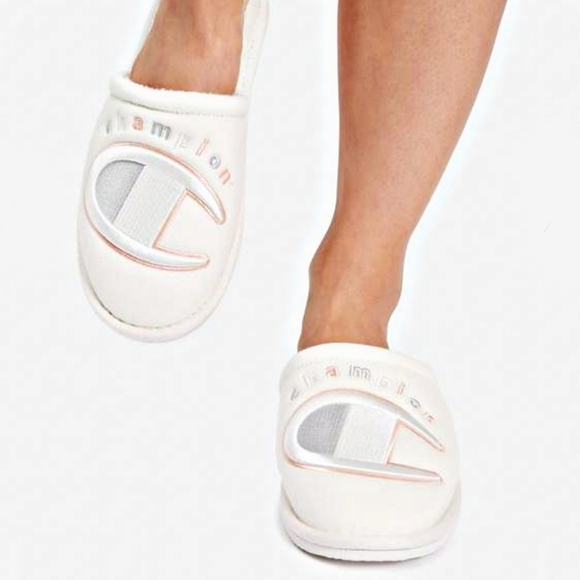 Champion ✦ White Logo Slippers ✦ Sleepover II Chalk Knit Cushioned House Shoes 9 - Picture 4 of 12